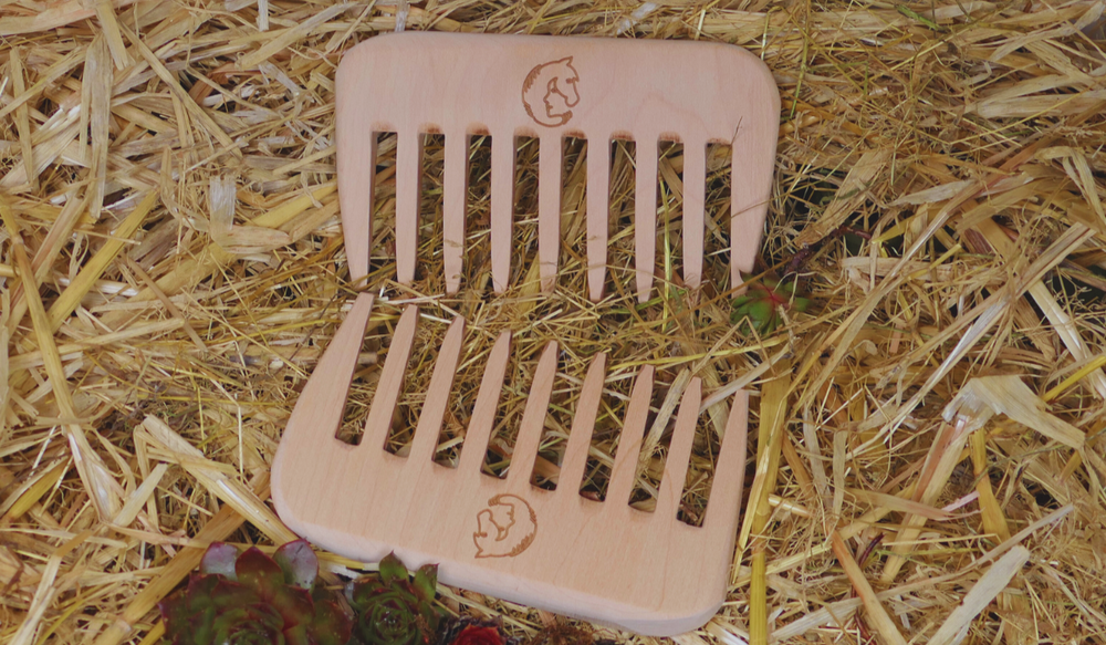 Energy comb for horses - serviceberry