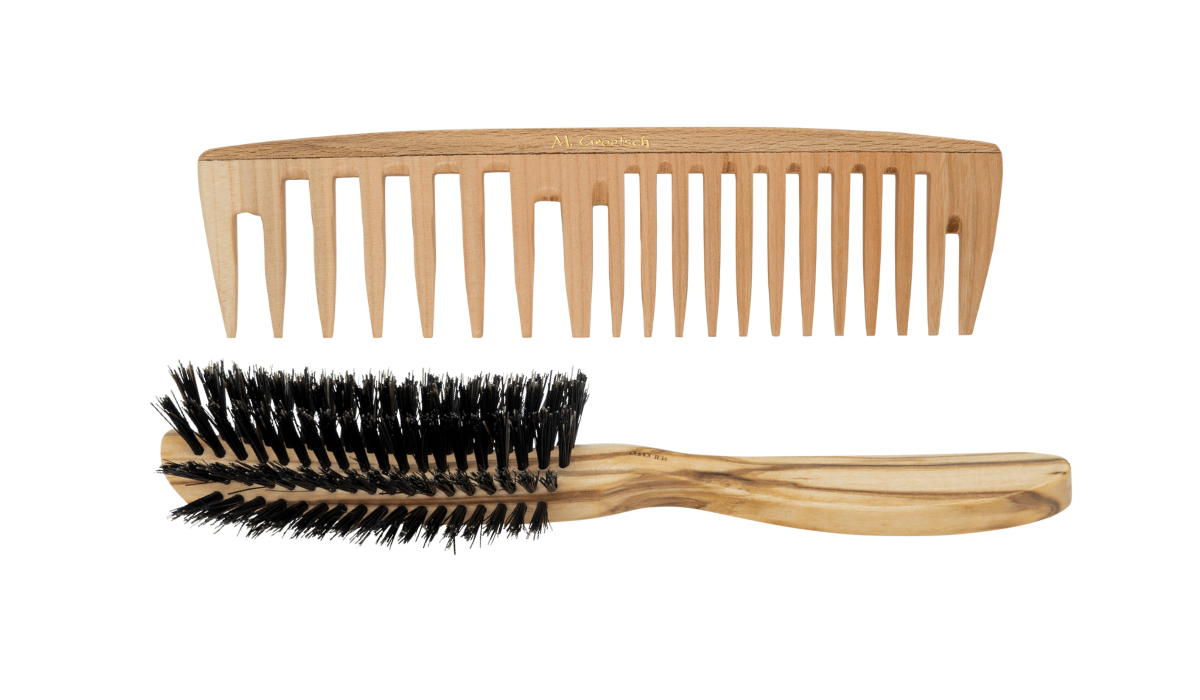 Hair comb and hair brush for curly hair